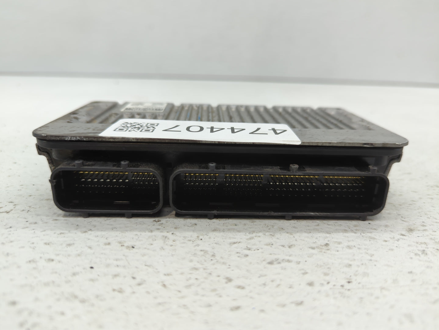 2013-2014 Toyota Avalon PCM Engine Control Computer ECU ECM PCU OEM P/N:89661-07591 89661-07590 Fits Fits 2013 2014 OEM Used