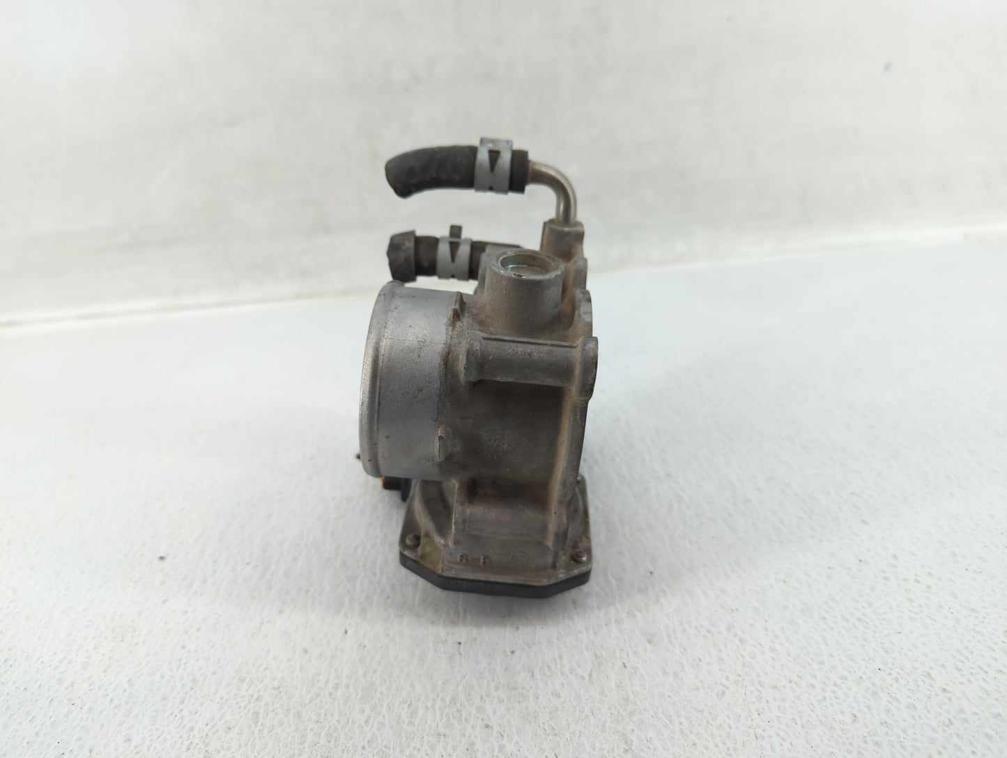 2013-2018 Toyota Avalon Throttle Body P/N:22030-36020 Fits Fits 2012 2013 2014 2015 2016 2017 2018 2019 2020 2021 OEM Used A