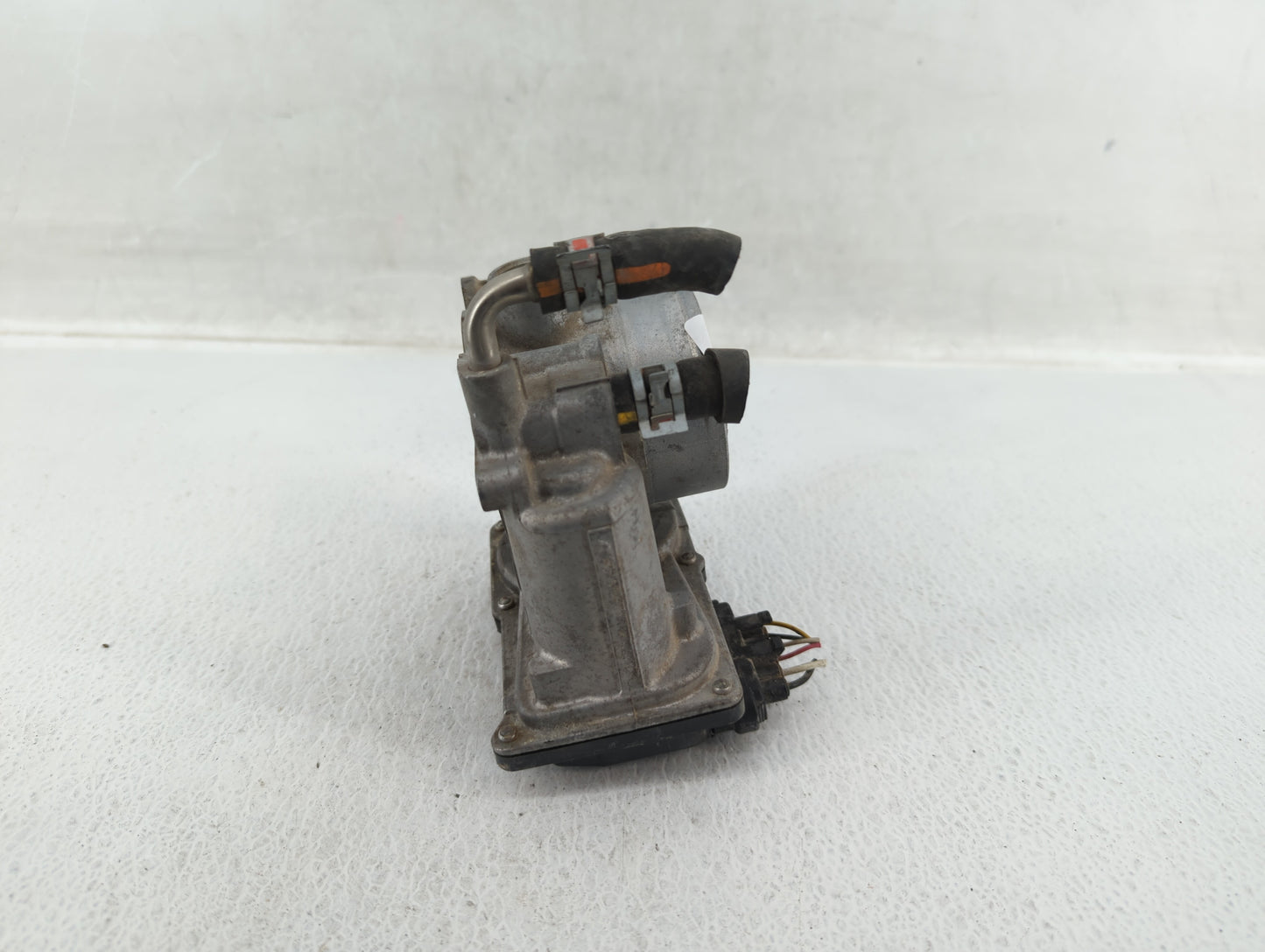 2013-2018 Toyota Avalon Throttle Body P/N:22030-36020 Fits Fits 2012 2013 2014 2015 2016 2017 2018 2019 2020 2021 OEM Used A