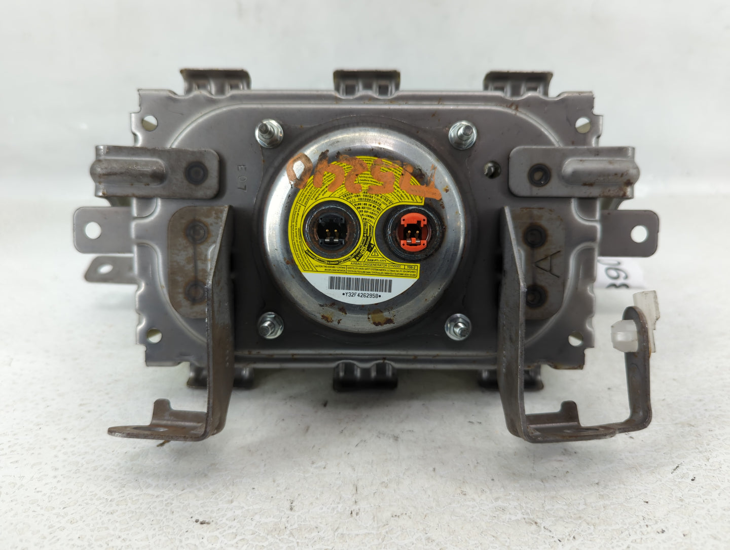 2013-2018 Toyota Avalon Air Bag Passenger Right Dashboard Oem - Oemusedautoparts1.com
