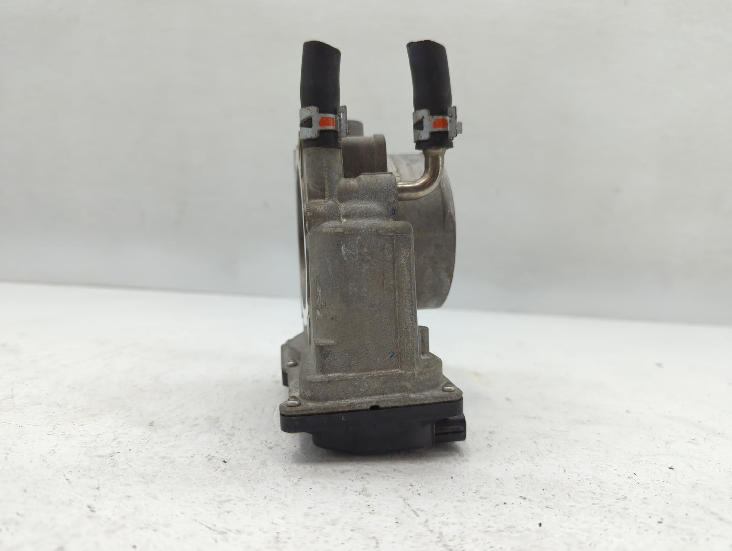 2005-2018 Toyota Avalon Throttle Body P/N:22030-0P050 Fits OEM Used Auto Parts - Oemusedautoparts1.com