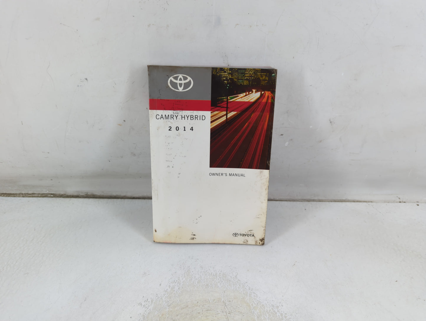 2014 Toyota Camry Owners Manual Book Guide P/N:01999-33B28 OEM Used Auto Parts - Oemusedautoparts1.com
