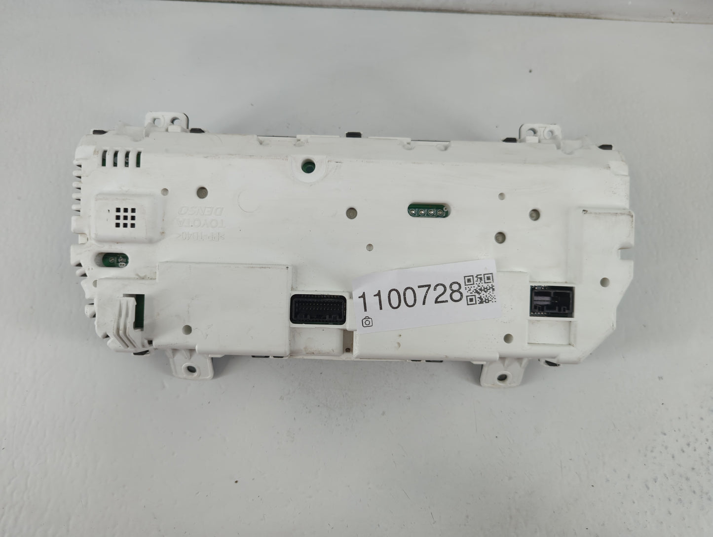 2013-2014 Toyota Camry Instrument Cluster Speedometer Gauges P/N:83800-0X620 Fits Fits 2013 2014 OEM Used Auto Parts - Oemus