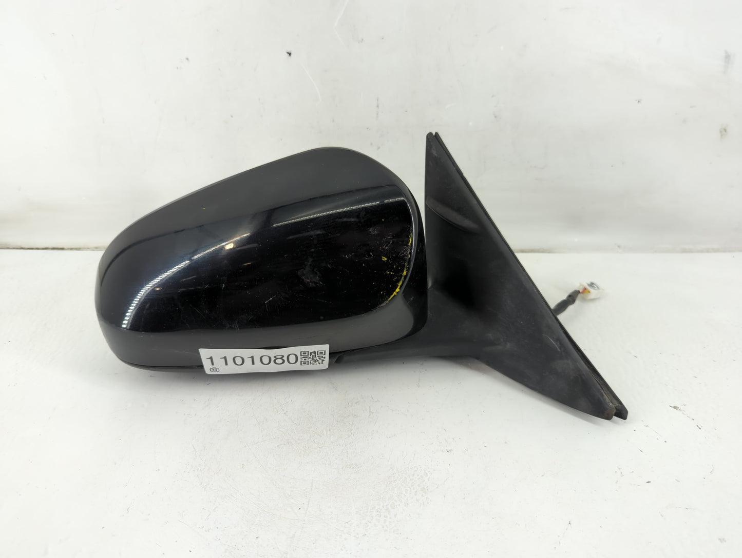 2012-2014 Toyota Camry Passenger Side View Mirror - Right Door Mirror OEM Used - Oemusedautoparts1.com