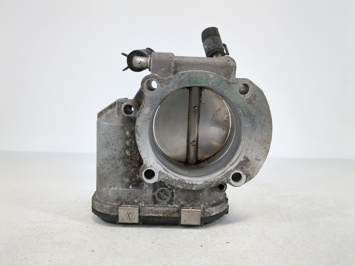 2010-2017 Toyota Camry Throttle Body P/N:35100-2G700 Fits Fits 2009 2010 2011 2012 2013 2014 2015 2016 2017 2018 2019 OEM Us