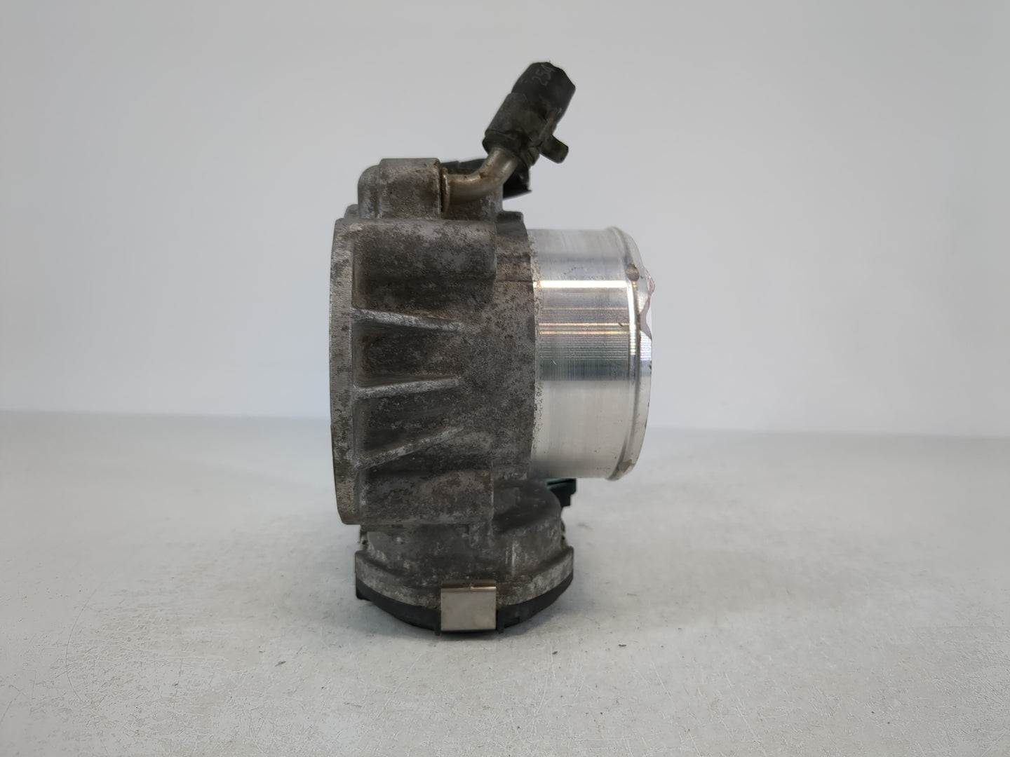 2010-2017 Toyota Camry Throttle Body P/N:35100-2G700 Fits Fits 2009 2010 2011 2012 2013 2014 2015 2016 2017 2018 2019 OEM Us