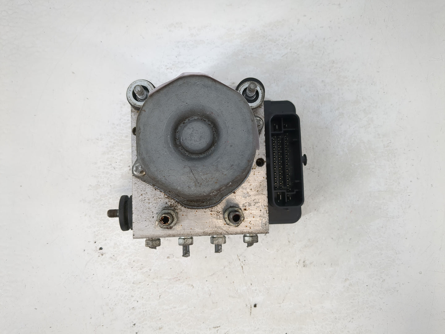 2013-2014 Toyota Camry ABS Pump Control Module Replacement P/N:44540 06080 Fits Fits 2013 2014 OEM Used Auto Parts - Oemused