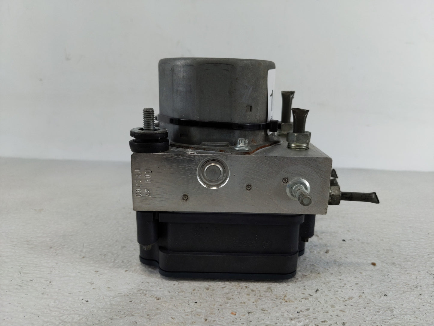 2013-2014 Toyota Camry ABS Pump Control Module Replacement P/N:44540-06080 Fits Fits 2013 2014 OEM Used Auto Parts - Oemused