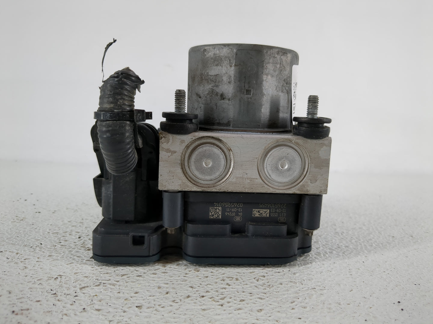 2013-2014 Toyota Camry ABS Pump Control Module Replacement P/N:44540-06080 Fits Fits 2013 2014 OEM Used Auto Parts - Oemused