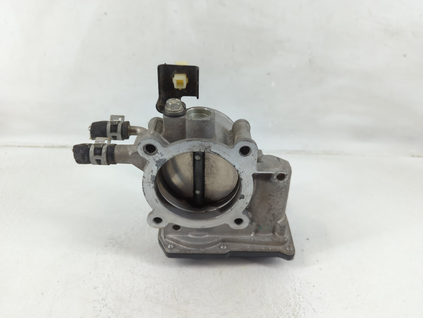 2010-2017 Toyota Camry Throttle Body P/N:22030-0V010 Fits Fits 2009 2010 2011 2012 2013 2014 2015 2016 2017 2018 2019 OEM Us