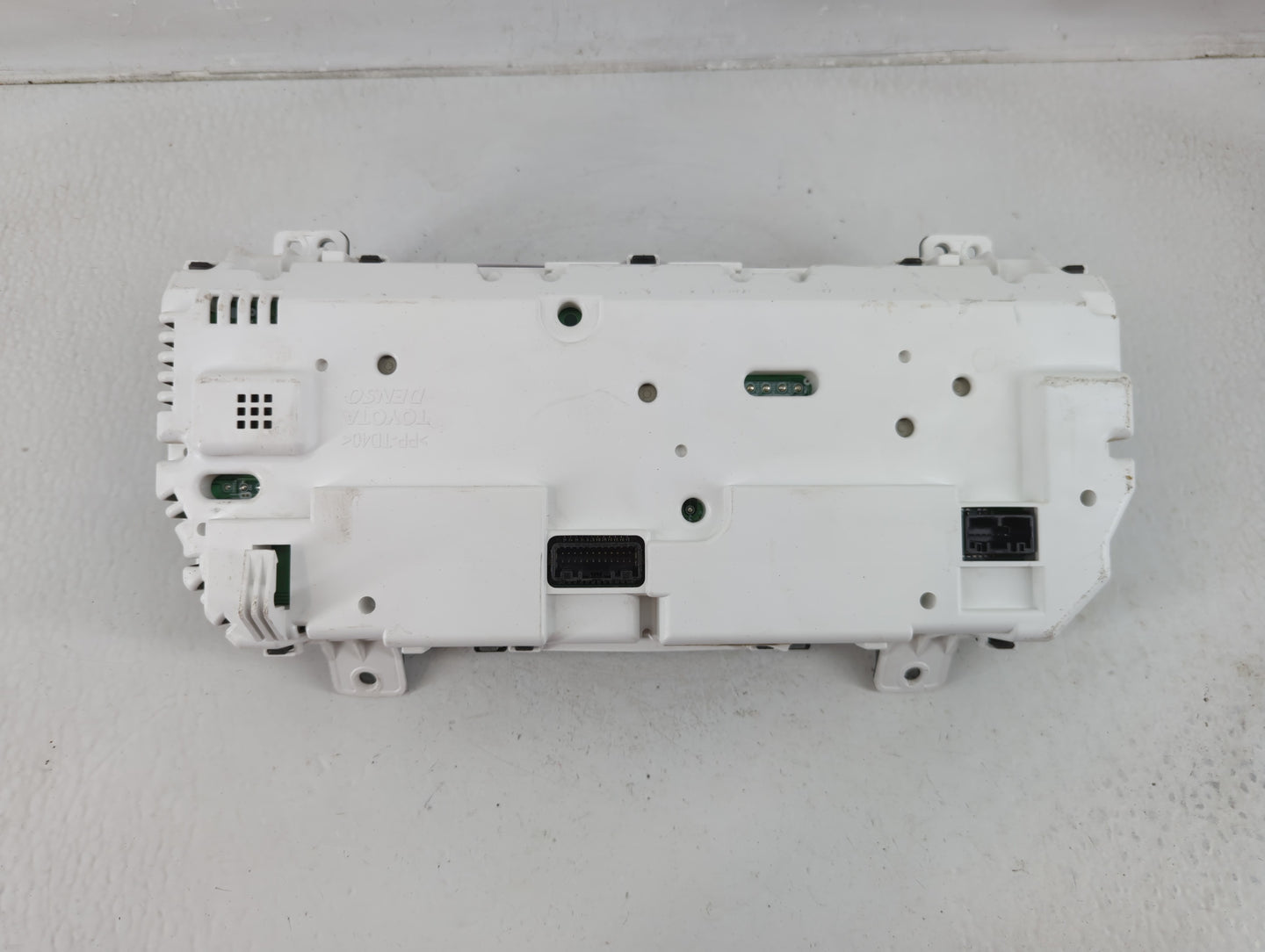 2013-2014 Toyota Camry Instrument Cluster Speedometer Gauges P/N:83800-0X630 Fits Fits 2013 2014 OEM Used Auto Parts - Oemus