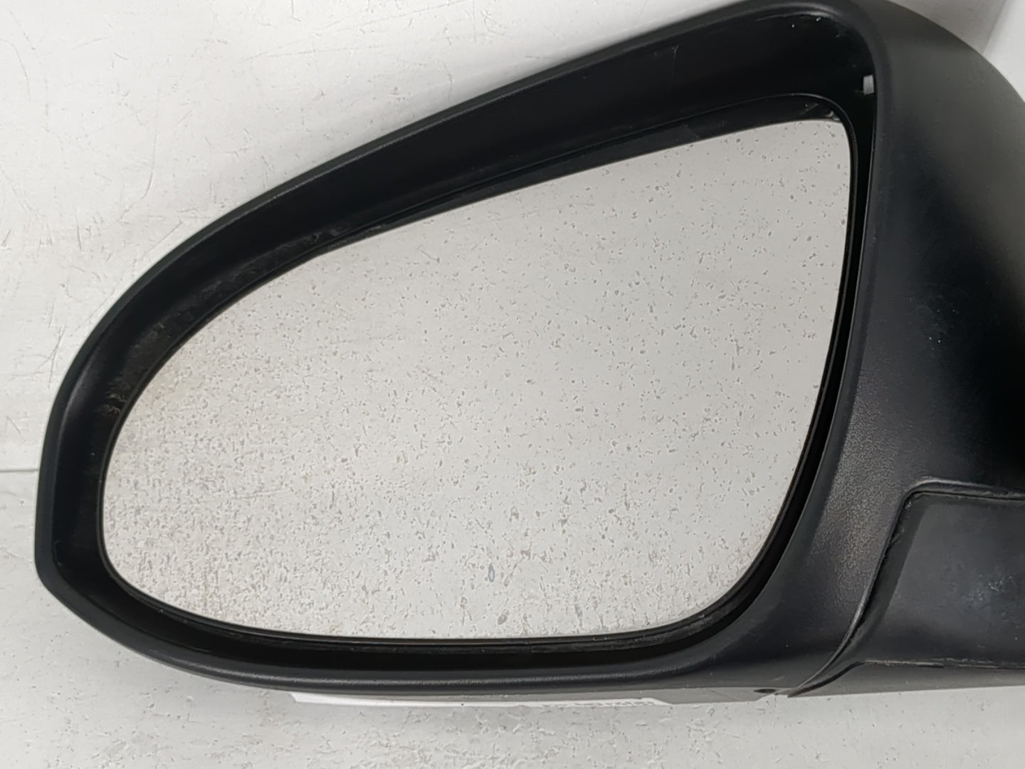 2012-2014 Toyota Camry Driver Side View Mirror - Left Door Mirror OEM Used - Oemusedautoparts1.com