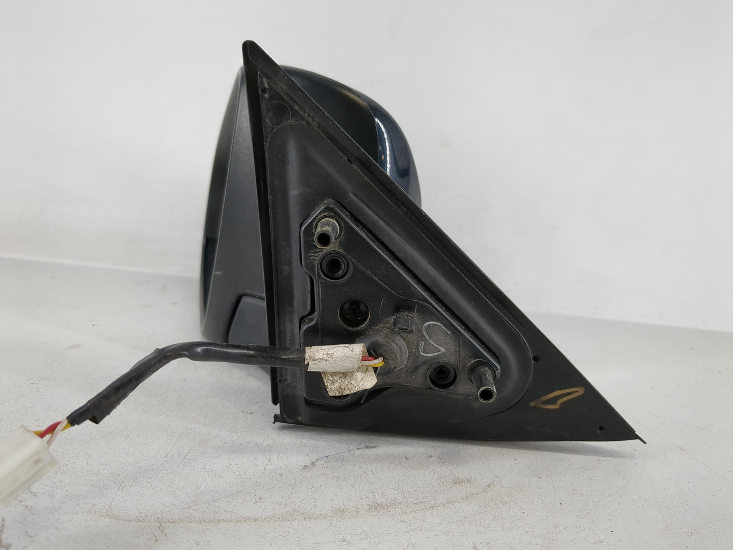 2012-2014 Toyota Camry Driver Side View Mirror - Left Door Mirror OEM Used - Oemusedautoparts1.com