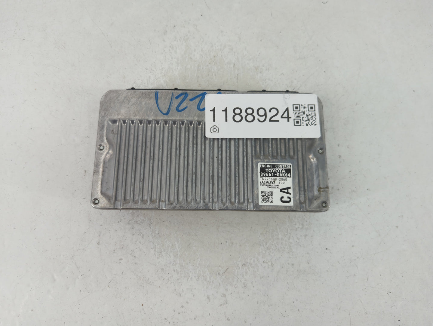 2012-2014 Toyota Camry PCM Engine Control Computer ECU ECM PCU OEM P/N:89661-06K64 Fits Fits 2012 2013 2014 OEM Used Auto Pa