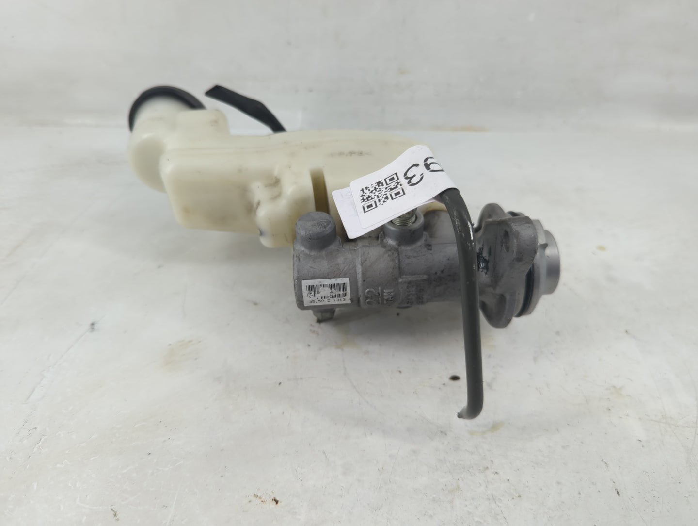 Toyota Camry Brake Master Cylinder - Oemusedautoparts1.com