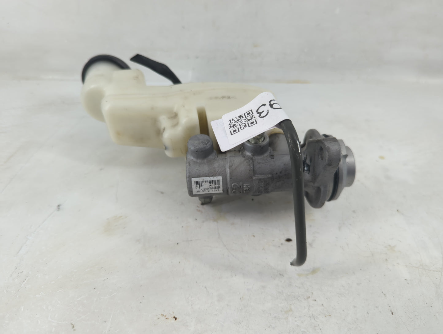Toyota Camry Brake Master Cylinder - Oemusedautoparts1.com