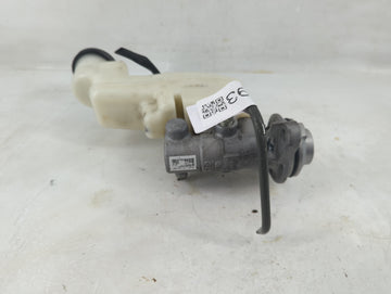 Toyota Camry Brake Master Cylinder - Oemusedautoparts1.com