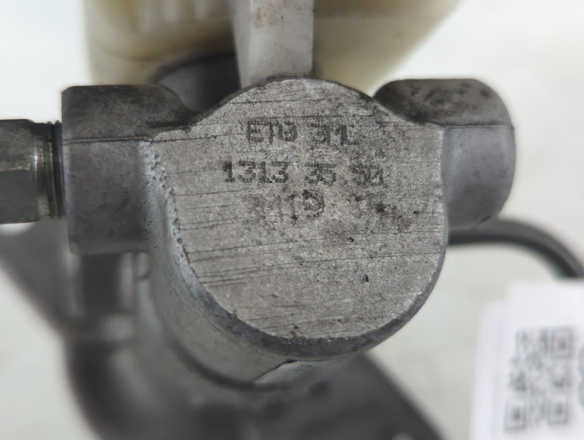 Toyota Camry Brake Master Cylinder 1198893 - Oemusedautoparts1.com