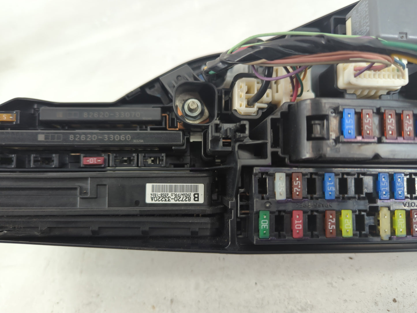 2012-2017 Toyota Camry Fusebox Fuse Box Panel Relay Module P/N:82720-33220A Fits Fits 2012 2013 2014 2015 2016 2017 OEM Used