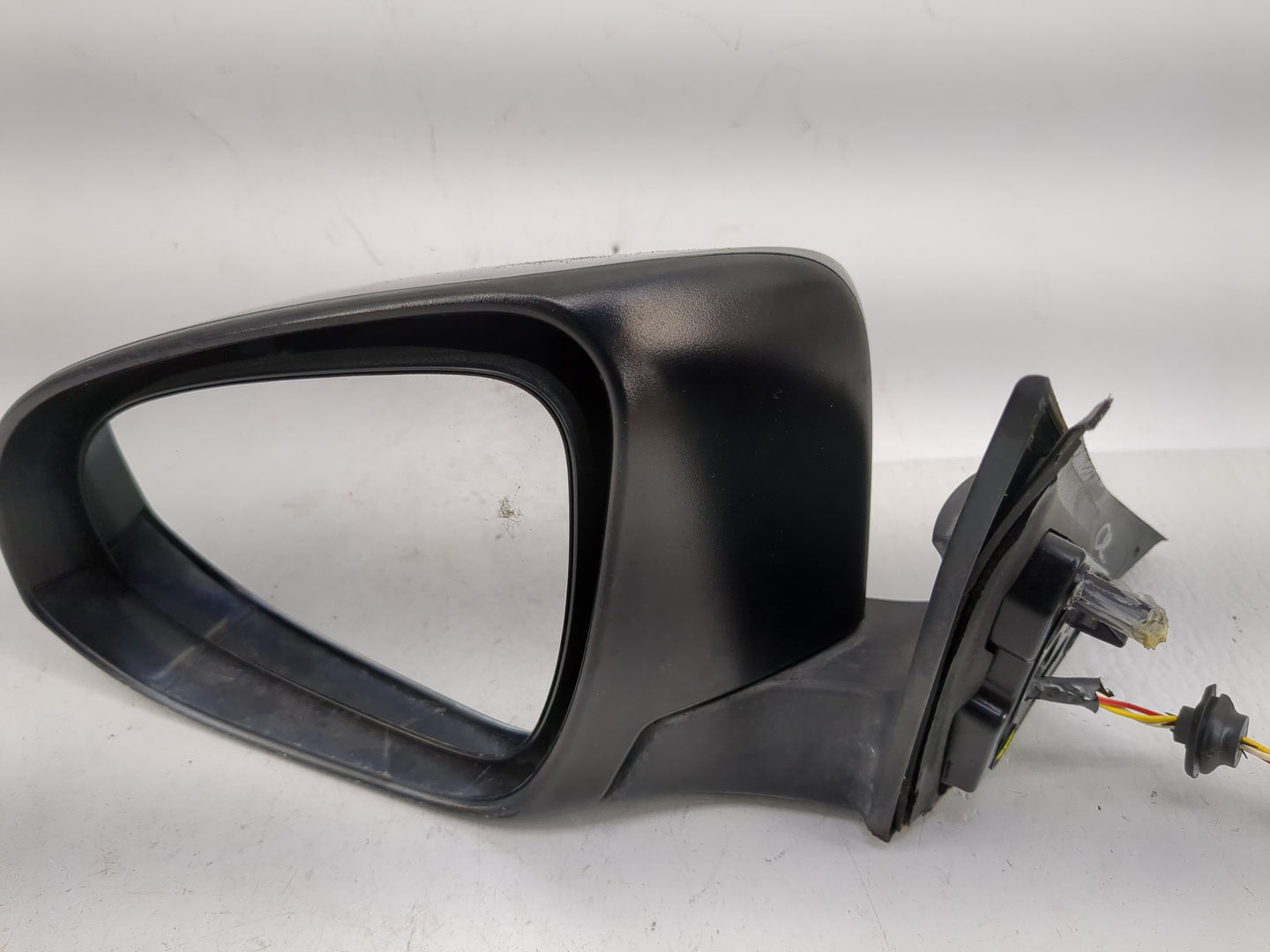 2012-2014 Toyota Camry Driver Side View Mirror - Left Door Mirror OEM Used - Oemusedautoparts1.com