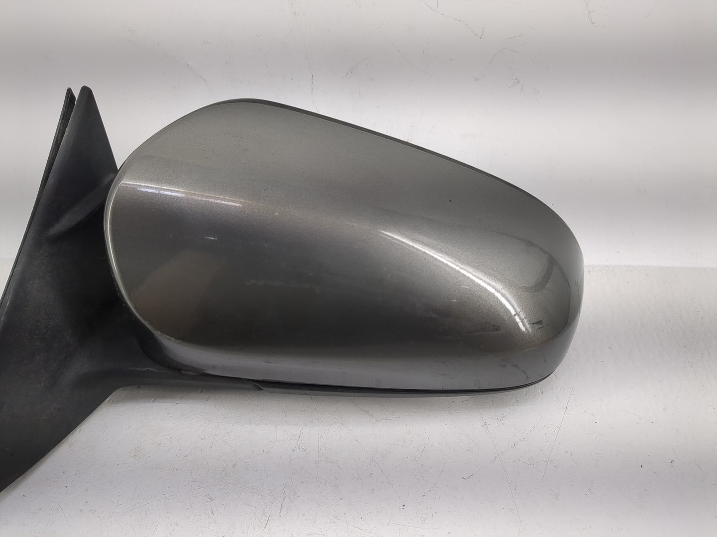 2012-2014 Toyota Camry Driver Side View Mirror - Left Door Mirror OEM Used - Oemusedautoparts1.com