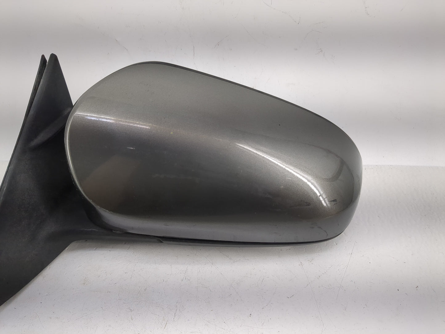2012-2014 Toyota Camry Driver Side View Mirror - Left Door Mirror OEM Used - Oemusedautoparts1.com