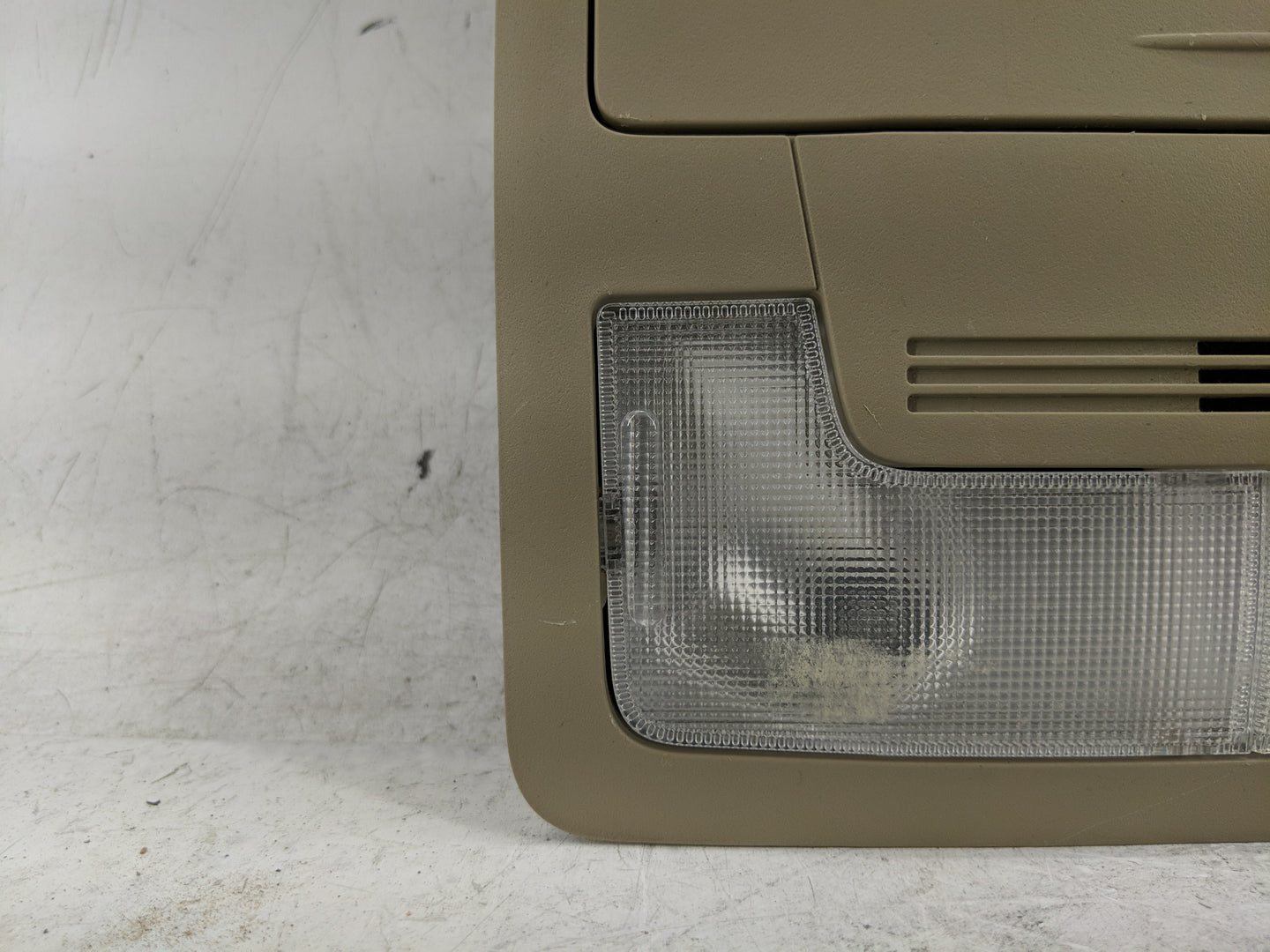 2014 Toyota Camry Overhead Roof Console - Oemusedautoparts1.com
