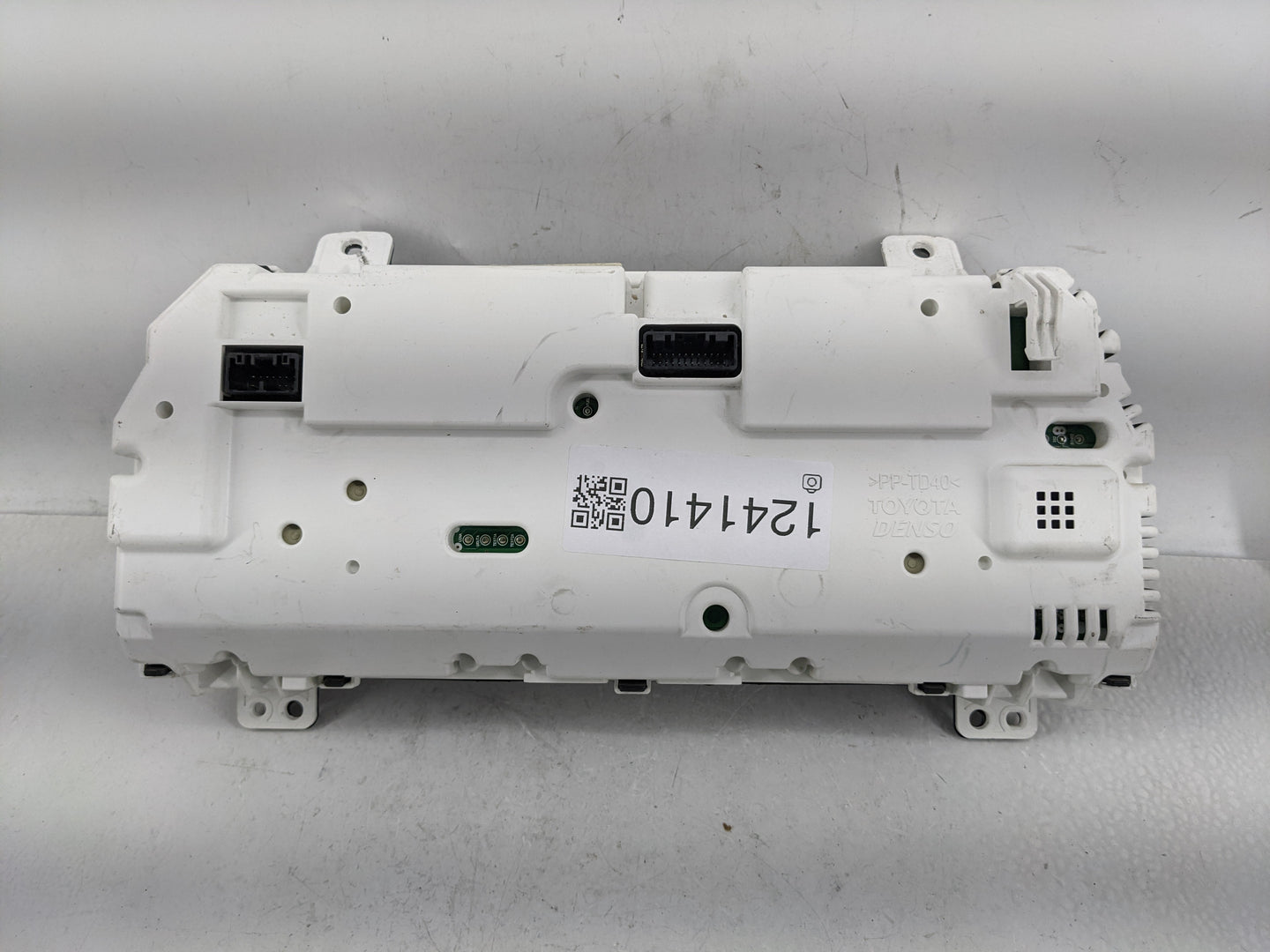 2014 Toyota Camry Instrument Cluster Speedometer Gauges P/N:TN157560-2980 83800-0X620-00 Fits OEM Used Auto Parts - Oemuseda