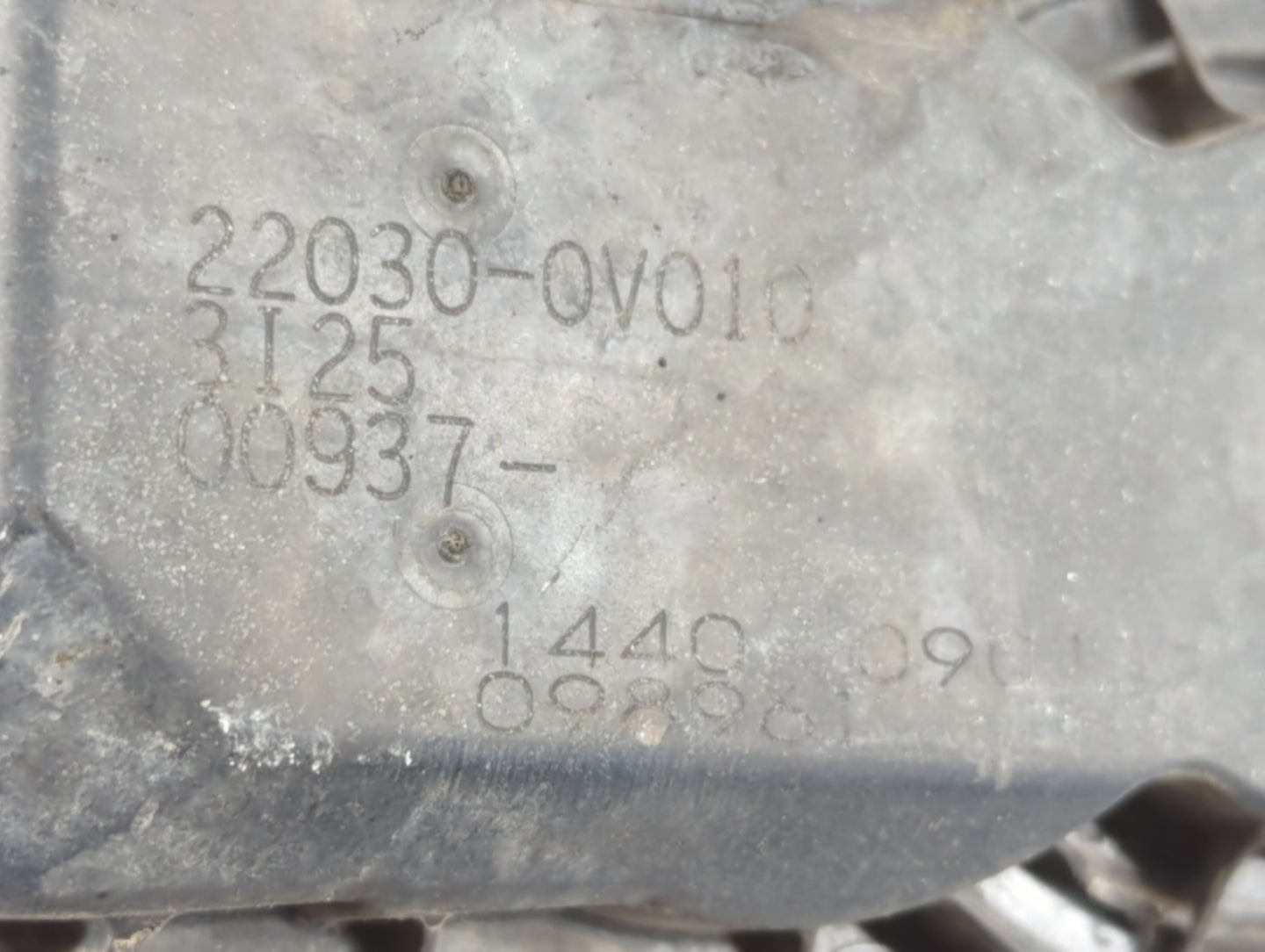 2010-2017 Toyota Camry Throttle Body P/N:22030-0V010 Fits Fits 2009 2010 2011 2012 2013 2014 2015 2016 2017 2018 2019 OEM Us