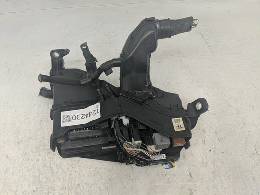 2012-2017 Toyota Camry Fusebox Fuse Box Panel Relay Module P/N:82720-33220A Fits Fits 2012 2013 2014 2015 2016 2017 OEM Used Auto Parts