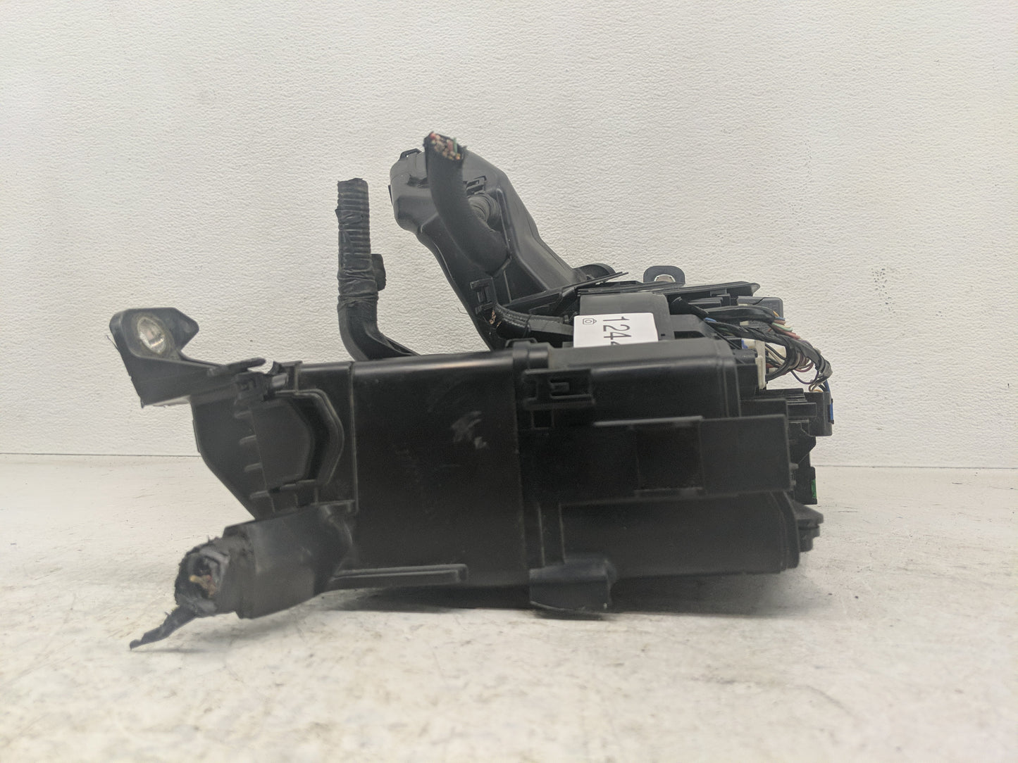 2012-2017 Toyota Camry Fusebox Fuse Box Panel Relay Module P/N:82720-33220A Fits Fits 2012 2013 2014 2015 2016 2017 OEM Used