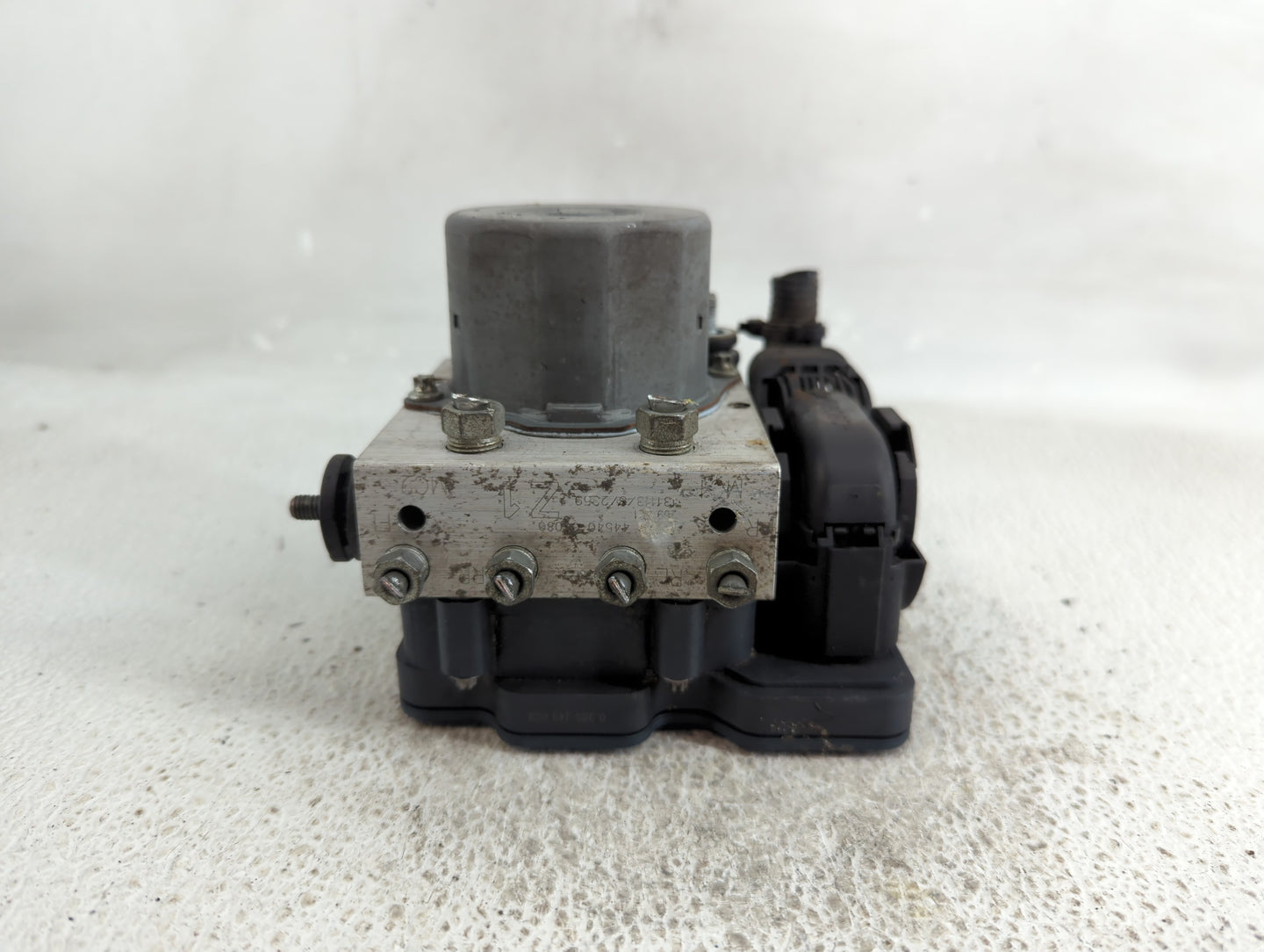 2013-2014 Toyota Camry ABS Pump Control Module Replacement P/N:44050-06170 Fits Fits 2013 2014 OEM Used Auto Parts - Oemused