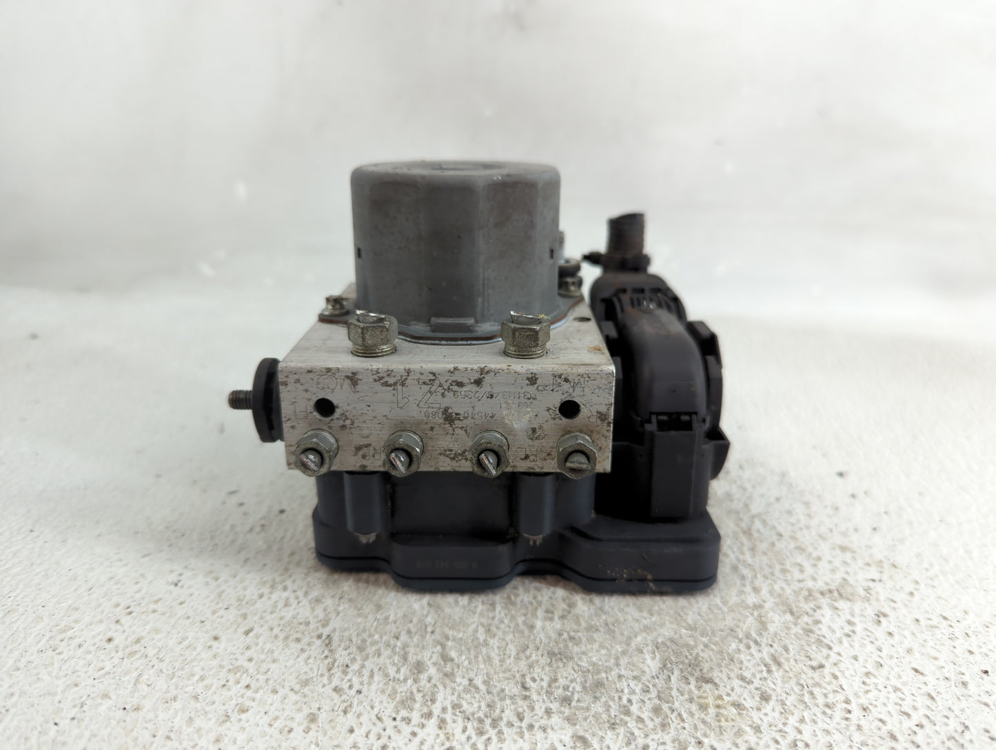 2013-2014 Toyota Camry ABS Pump Control Module Replacement P/N:44050-06170 Fits Fits 2013 2014 OEM Used Auto Parts - Oemused