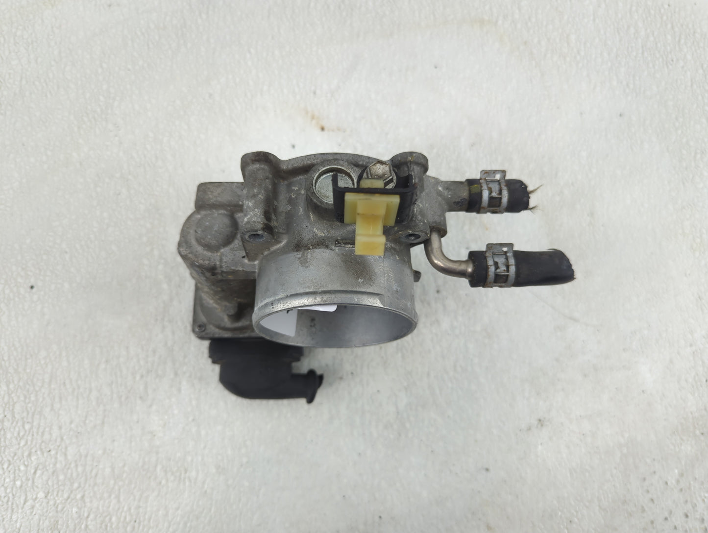 2010-2017 Toyota Camry Throttle Body P/N:22030-0V010 Fits Fits 2009 2010 2011 2012 2013 2014 2015 2016 2017 2018 2019 OEM Us