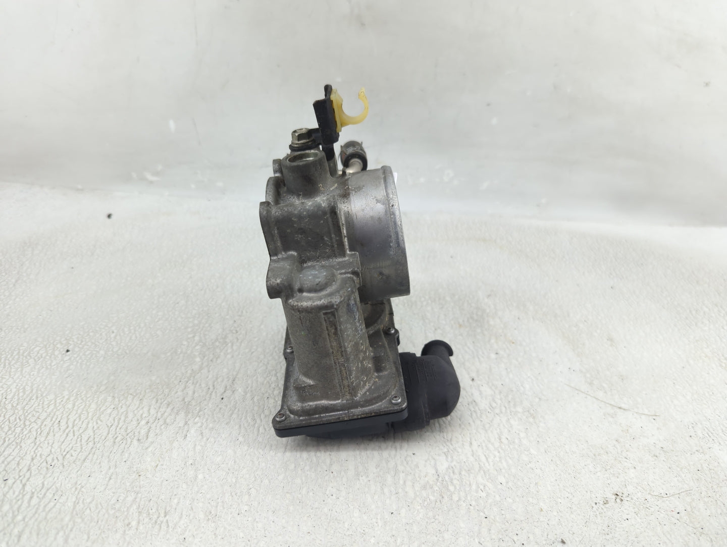 2010-2017 Toyota Camry Throttle Body P/N:22030-0V010 Fits Fits 2009 2010 2011 2012 2013 2014 2015 2016 2017 2018 2019 OEM Us