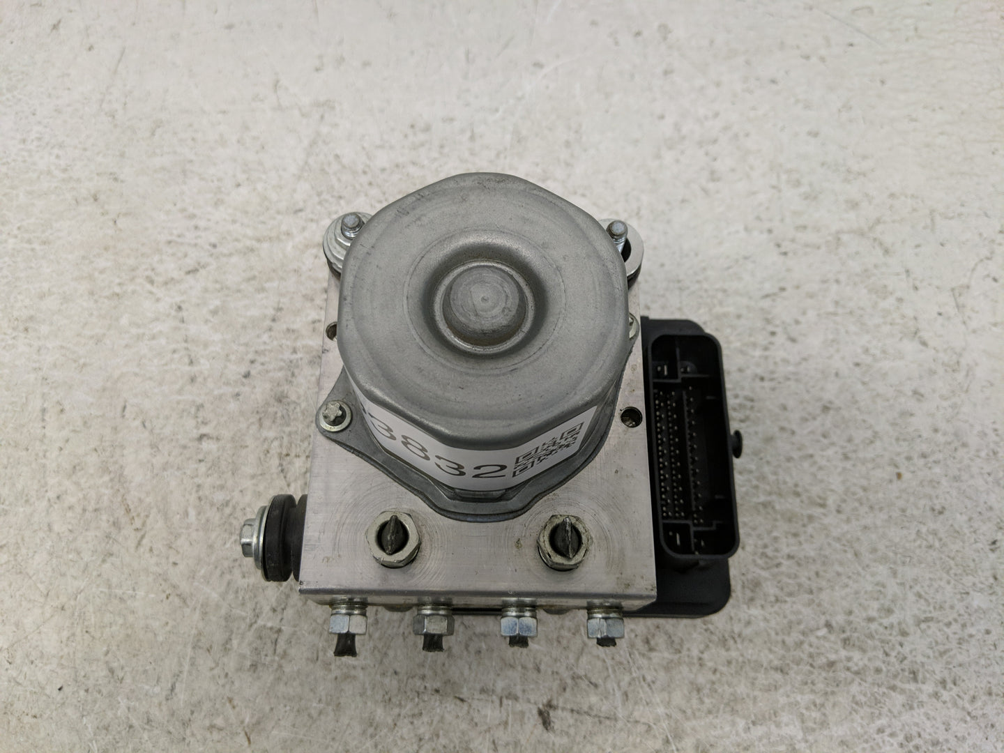 2013-2014 Toyota Camry ABS Pump Control Module Replacement P/N:2265106455 0265956014 Fits Fits 2013 2014 OEM Used Auto Parts