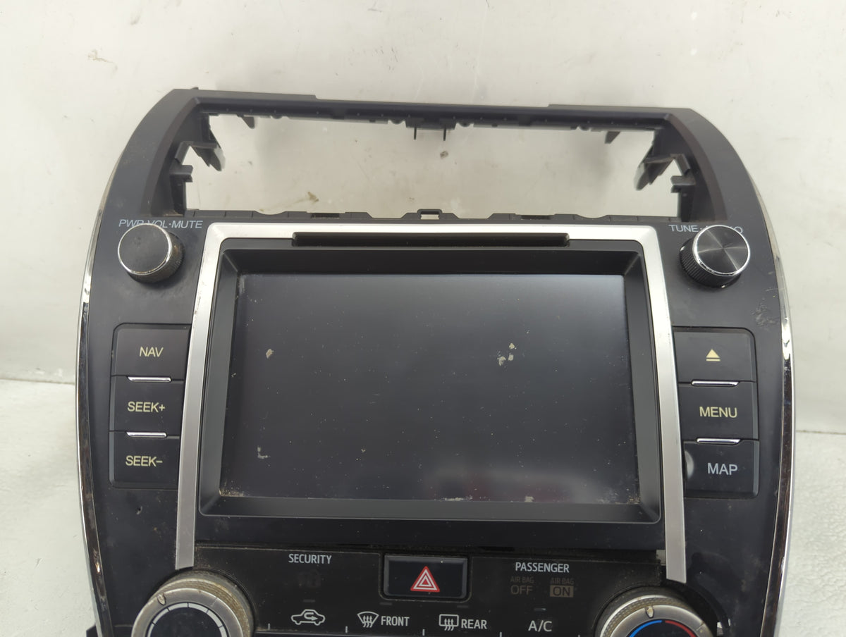 2014 Toyota Camry Radio AM FM Cd Player Receiver Replacement P/N:86140-06011 Fits OEM Used Auto Parts - Oemusedautoparts1.co