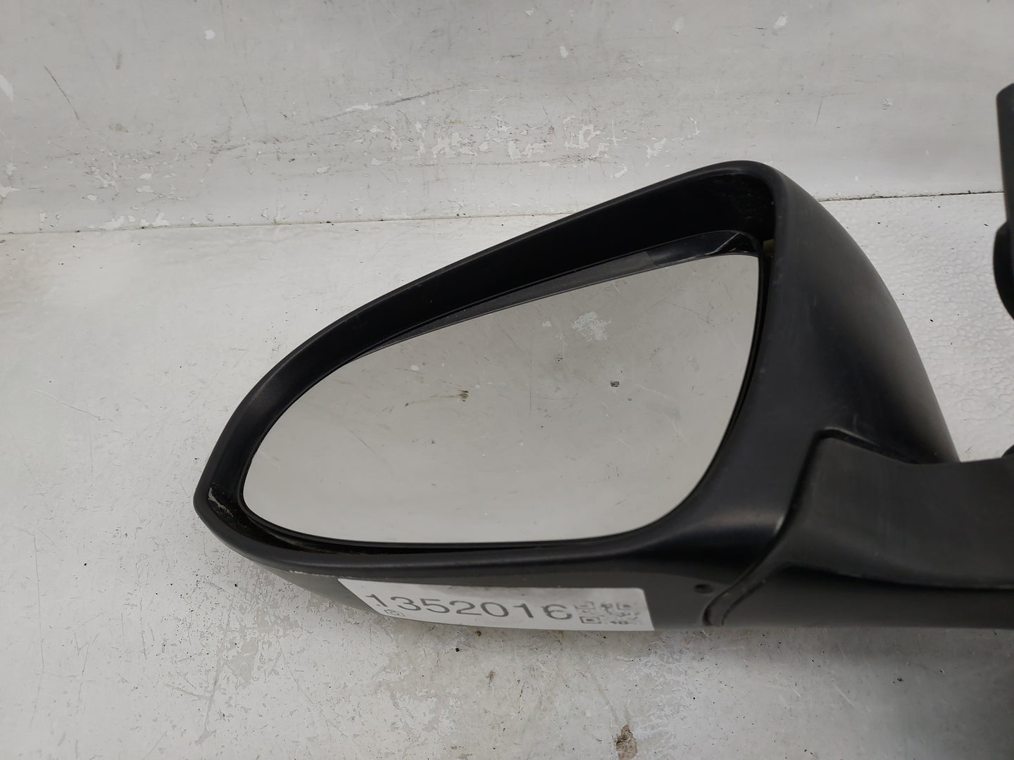 2012-2014 Toyota Camry Driver Side View Mirror - Left Door Mirror OEM Used - Oemusedautoparts1.com