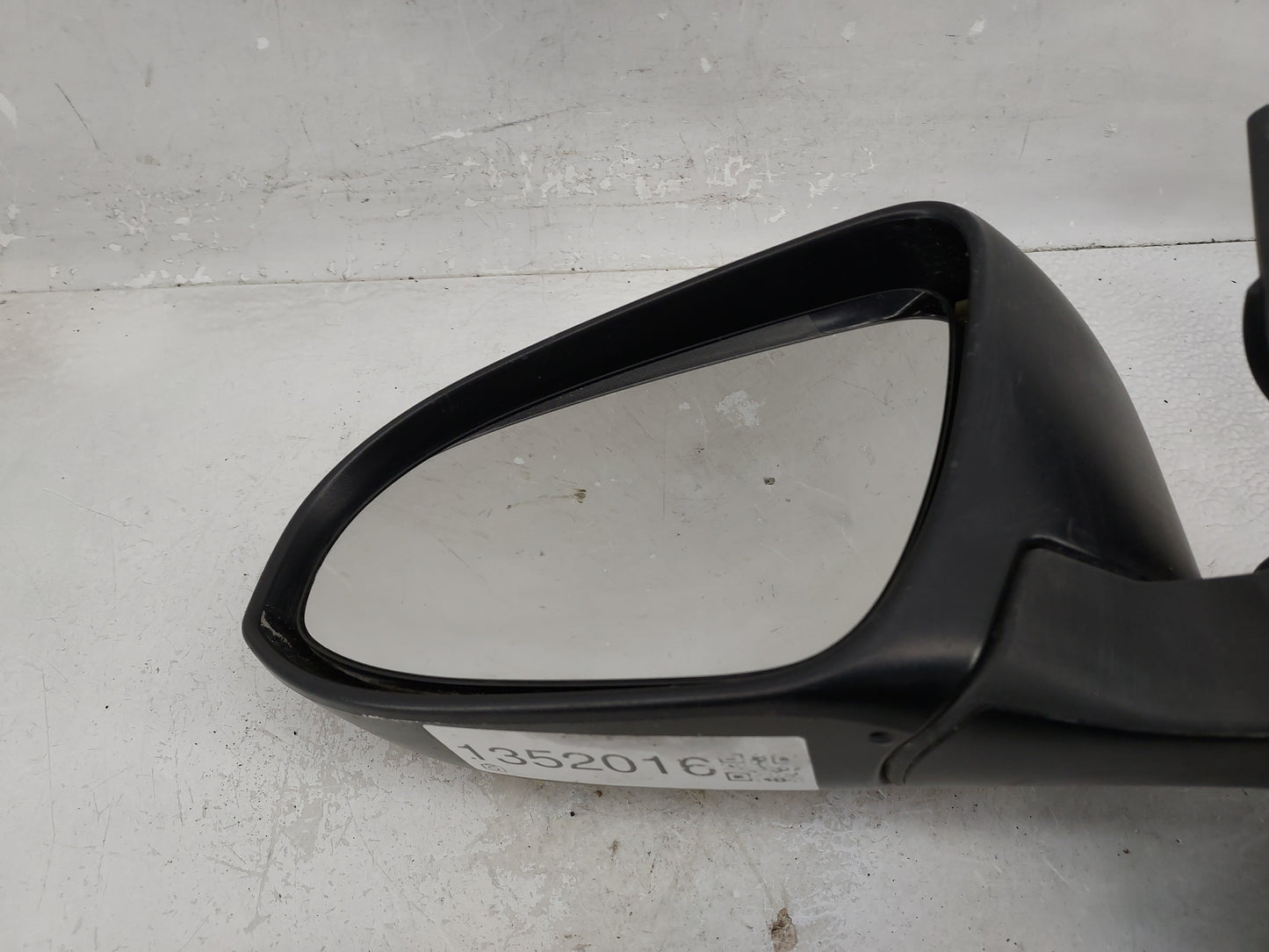 2012-2014 Toyota Camry Driver Side View Mirror - Left Door Mirror OEM Used - Oemusedautoparts1.com