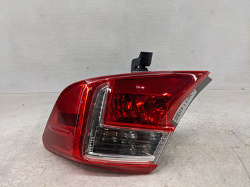 2012-2014 Toyota Camry Tail Light Assembly Passenger Right OEM Fits Fits 2012 2013 2014 OEM Used Auto Parts - Oemusedautopar