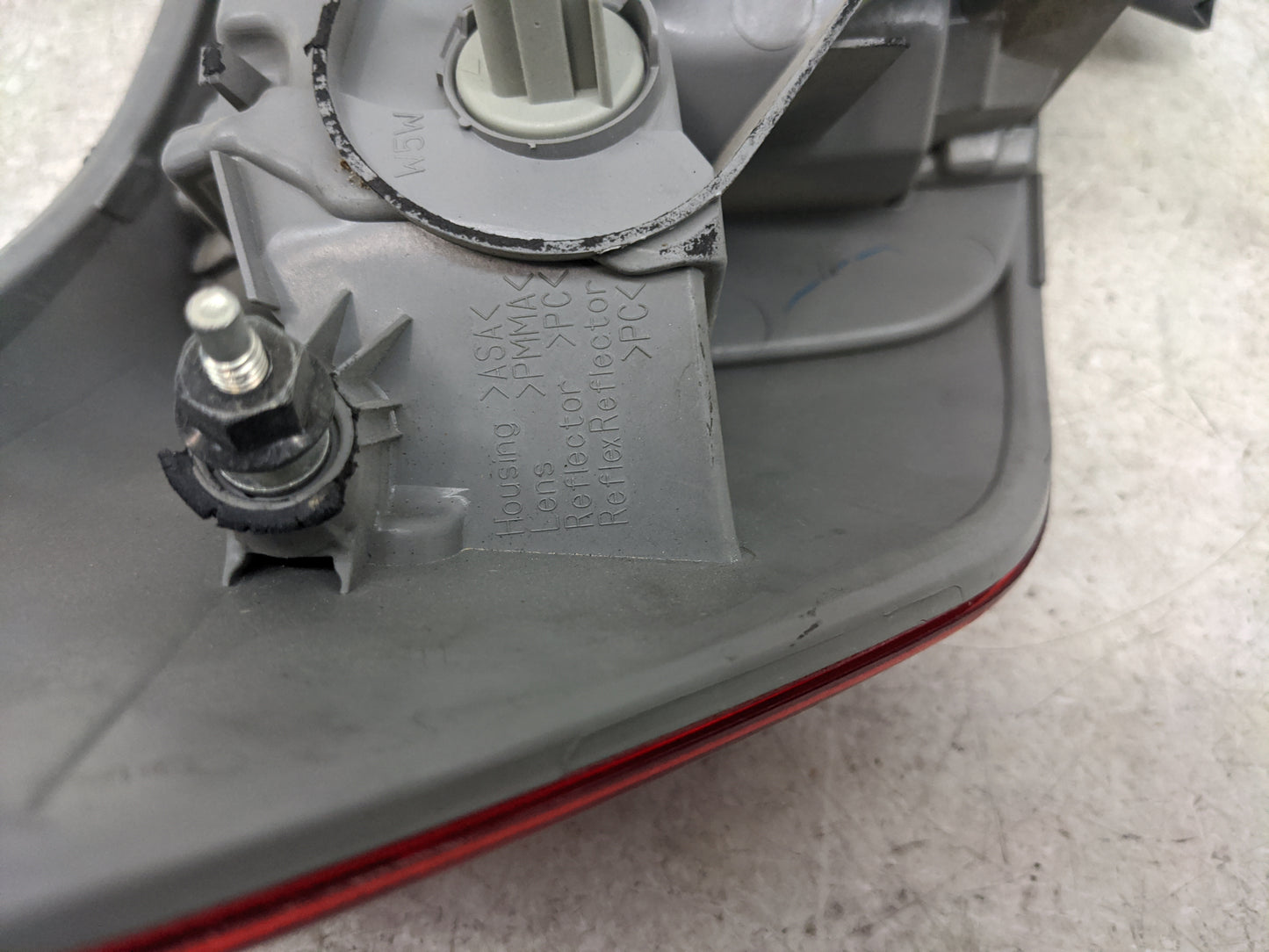 2012-2014 Toyota Camry Tail Light Assembly Passenger Right OEM Fits Fits 2012 2013 2014 OEM Used Auto Parts - Oemusedautopar
