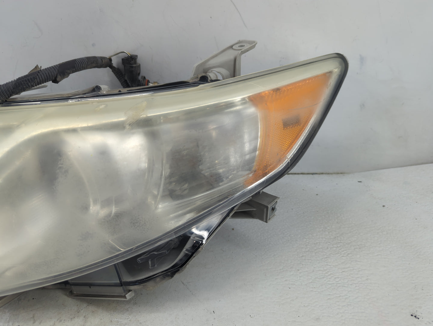 2012-2014 Toyota Camry Driver Left Oem Head Light Headlight Lamp - Oemusedautoparts1.com