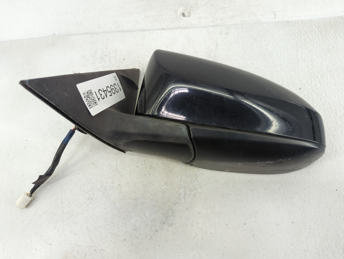 2012-2014 Toyota Camry Driver Side View Mirror - Left Door Mirror OEM Used - Oemusedautoparts1.com