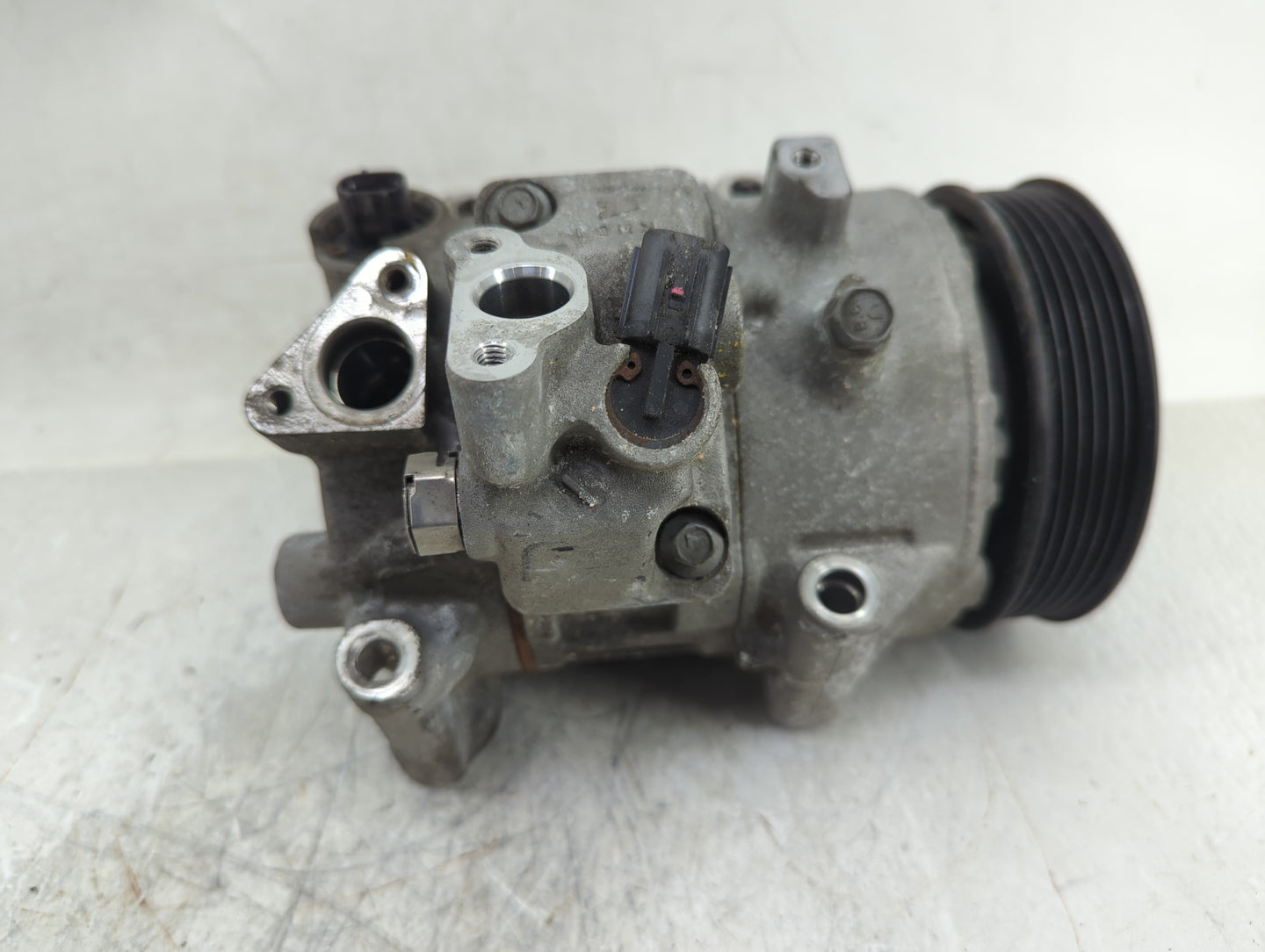 2012-2017 Toyota Camry Air Conditioning A/c Ac Compressor Oem - Oemusedautoparts1.com