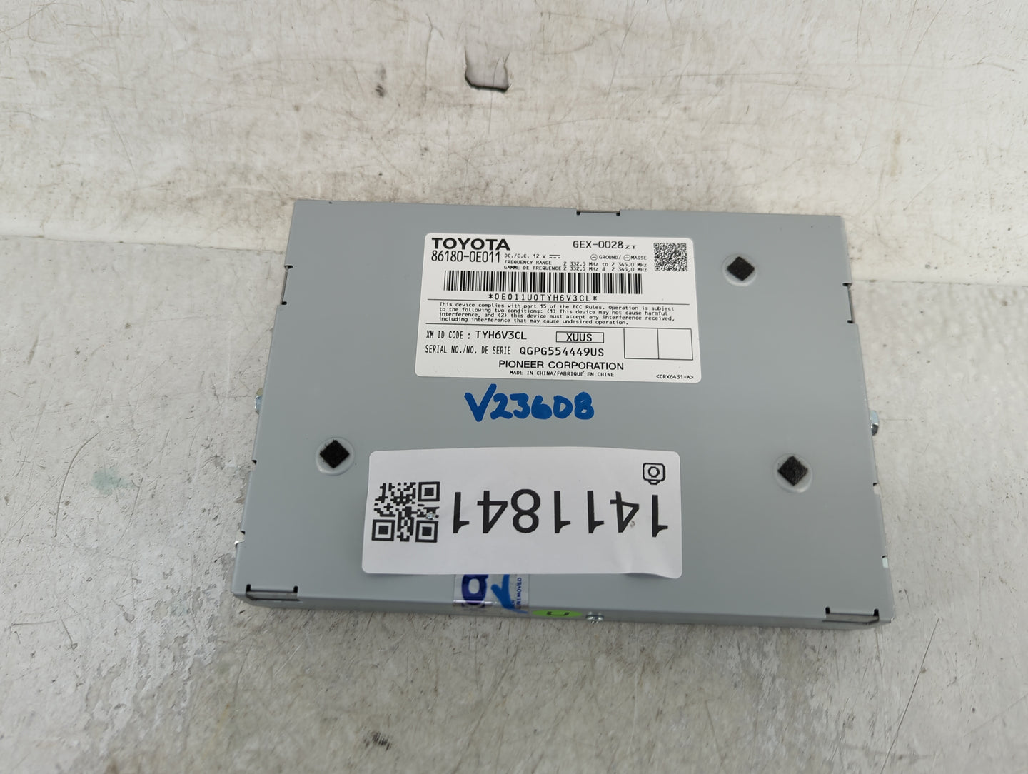 2014-2017 Toyota Camry Radio AM FM Cd Player Receiver Replacement P/N:86180-0E011 Fits OEM Used Auto Parts - Oemusedautopart