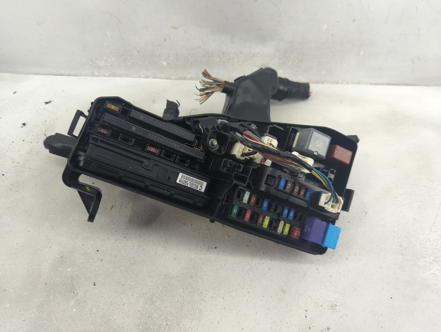 2012-2017 Toyota Camry Fusebox Fuse Box Panel Relay Module P/N:82662-06190 Fits Fits 2012 2013 2014 2015 2016 2017 OEM Used 