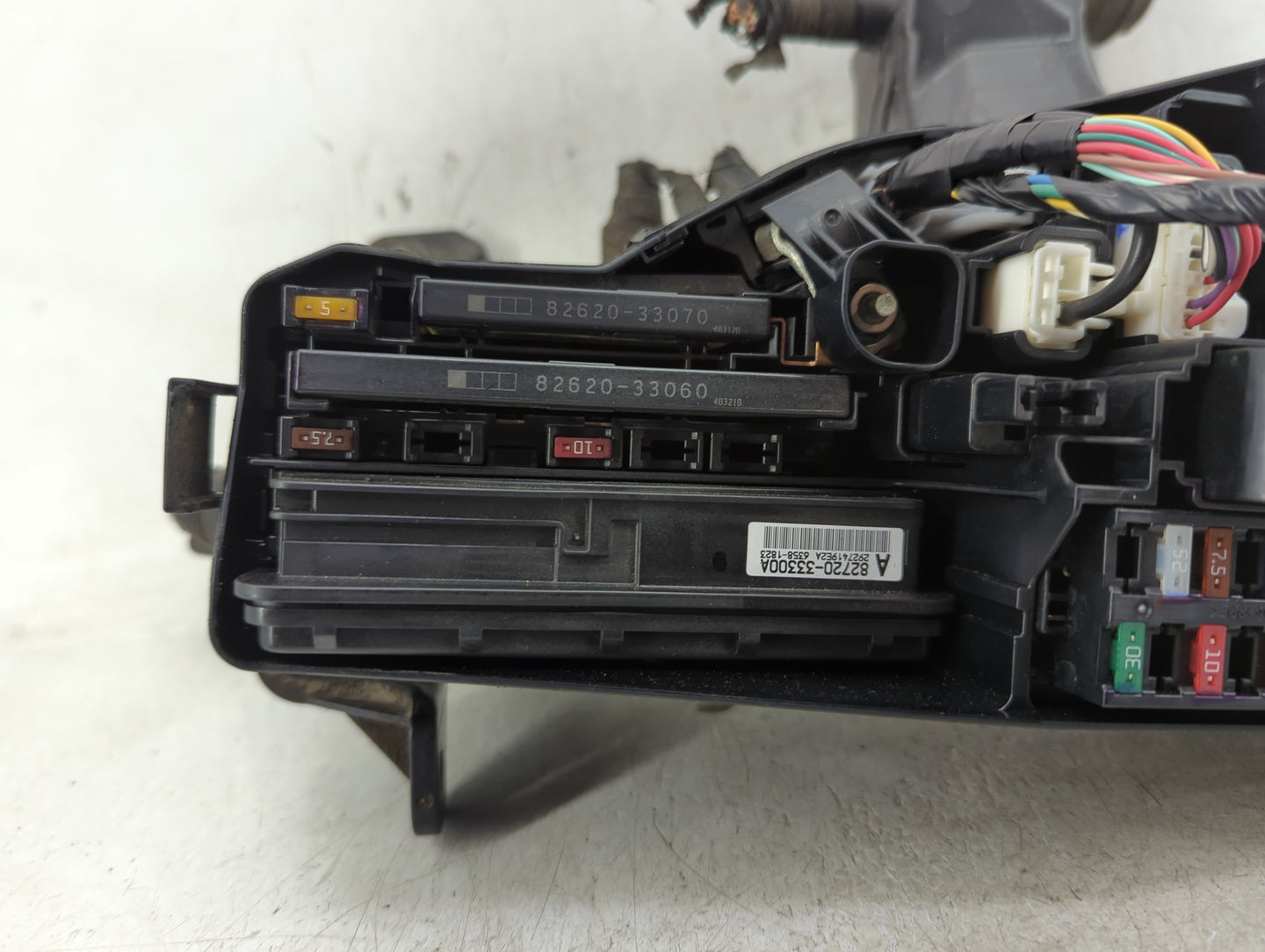 2012-2017 Toyota Camry Fusebox Fuse Box Panel Relay Module P/N:82662-06190 Fits Fits 2012 2013 2014 2015 2016 2017 OEM Used 