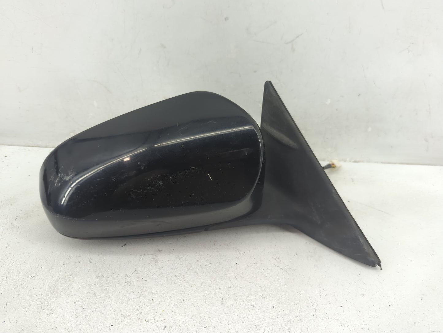 2012-2014 Toyota Camry Passenger Side View Mirror - Right Door Mirror OEM Used - Oemusedautoparts1.com