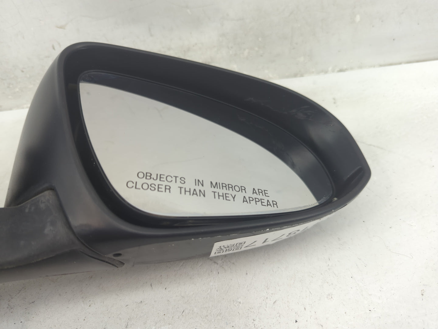 2012-2014 Toyota Camry Passenger Side View Mirror - Right Door Mirror OEM Used - Oemusedautoparts1.com