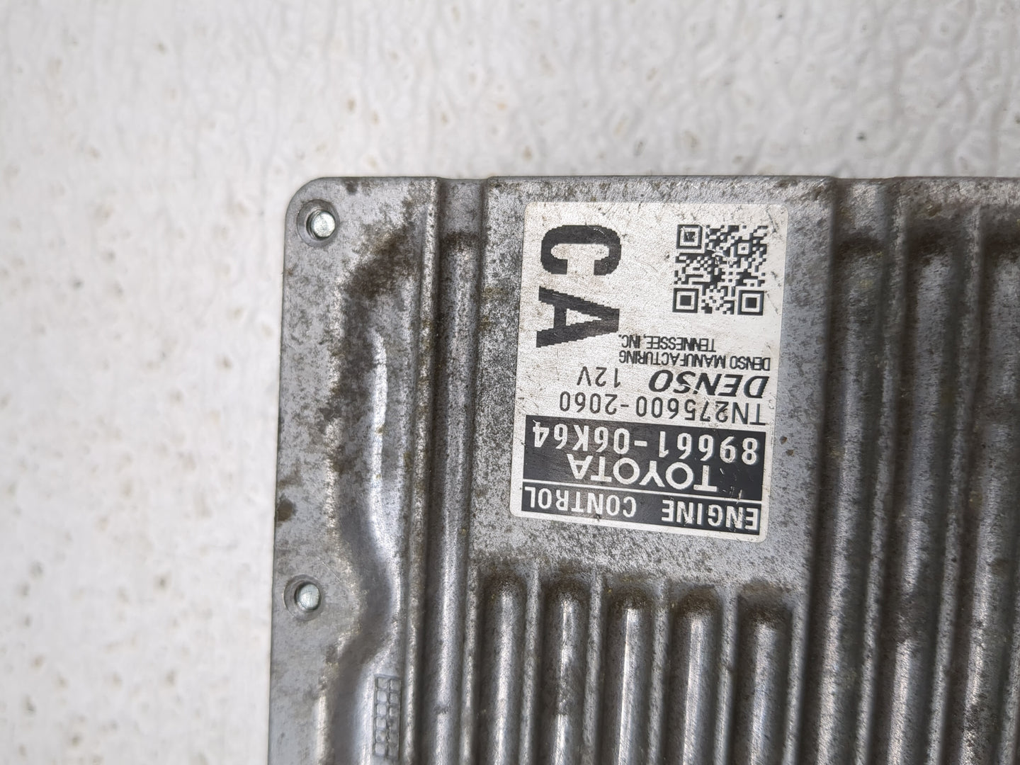 2014 Toyota Camry PCM Engine Control Computer ECU ECM PCU OEM P/N:89661-06K64 TN275600-2060 Fits OEM Used Auto Parts - Oemus